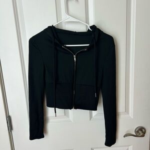 cropped athletic hoodie/top